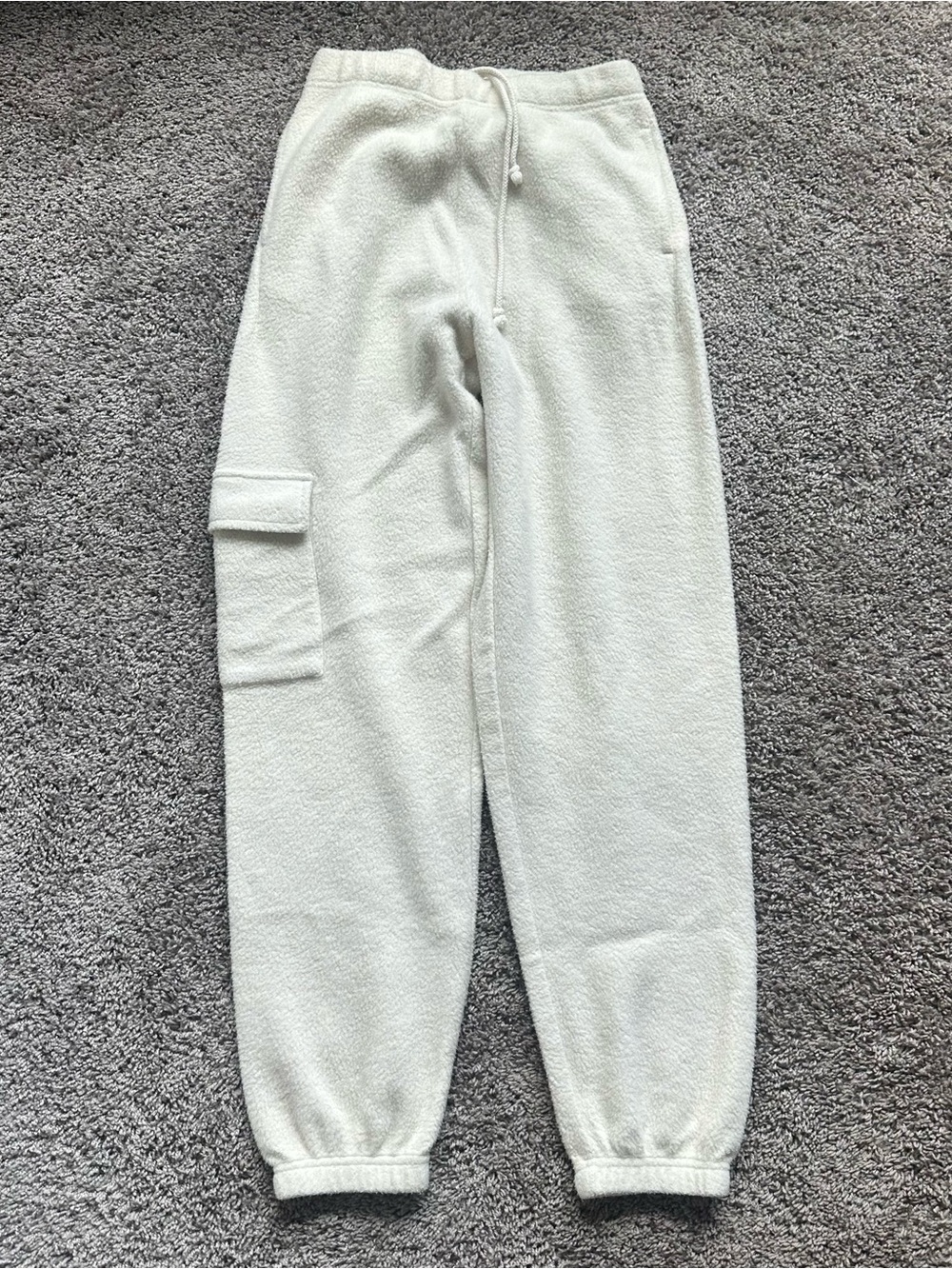 PacSun Cream Fleece Cargo Joggers